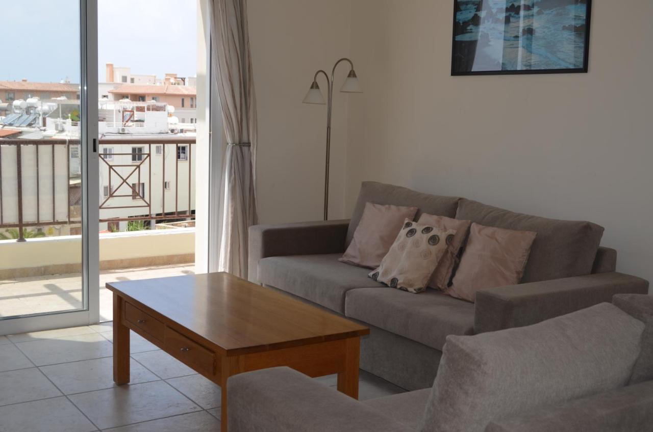 Caiti'S Place Apartment Paphos Exterior photo
